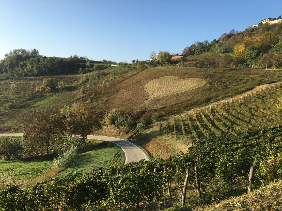 Вилла Takapradalu Cisterna d'Asti Экстерьер фото